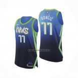 Camiseta Dallas Mavericks Luka Doncic NO 77 Ciudad Autentico Azul