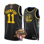 Camiseta Golden State Warriors Klay Thompson NO 11 Ciudad 2022 NBA Finals Negro