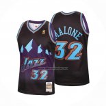 Camiseta Utah Jazz Karl Malone NO 32 Mitchell & Ness 1996-97 Negro