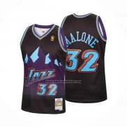 Camiseta Utah Jazz Karl Malone NO 32 Mitchell & Ness 1996-97 Negro