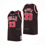 Camiseta Chicago Bulls Scottie Pippen NO 33 Mitchell & Ness 1996-97 Negro