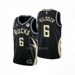 Camiseta Milwaukee Bucks Luca Vildoza NO 6 Statement 2022-23 Negro